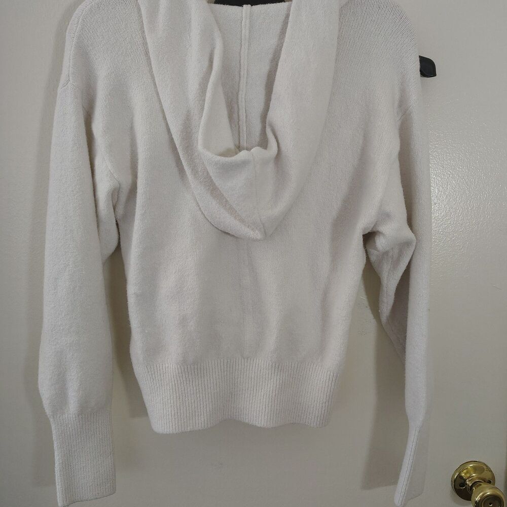 Zella White Hoodie Crossover Size Medium - Picture 11 of 14